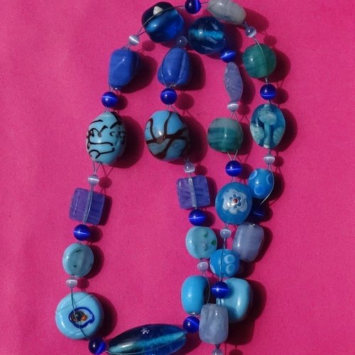 Collier sautoir en perles de verre cl.1187