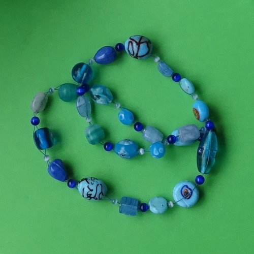 Collier sautoir en perles de verre cl.1127