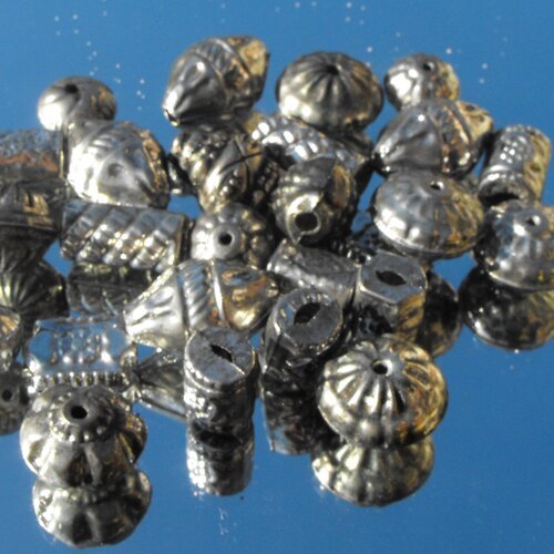 Set de perles en métal perl.1931