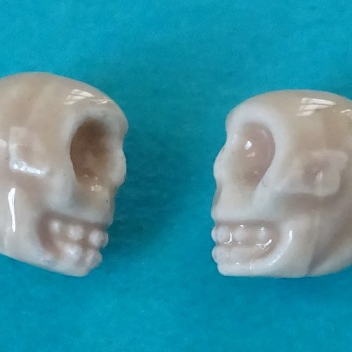Lot de 2 de perles en céramique, skull, tête de mort, perl.4492
