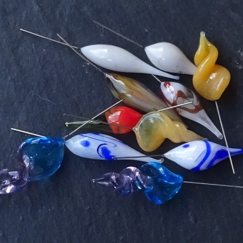 Lot de 11 headpins verre filé, lampwork, verre de murano, perl.6284
