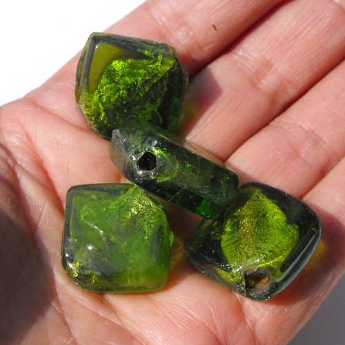 Set de 4 perles en verre perl.2243