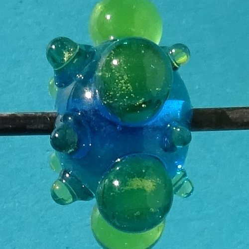 Jolie perle ronde, verre de murano, lampwork, verre filé,  perl.5207