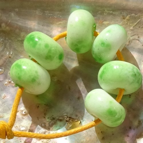 Lot de 6 petites perles en verre de murano, verre filé, lampwork, perl.5153