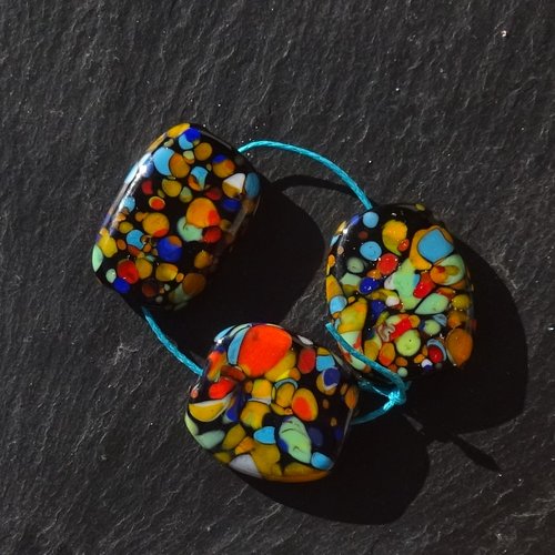Lot de 3 perles en verre de murano, verre filé, lampwork, perl.6365