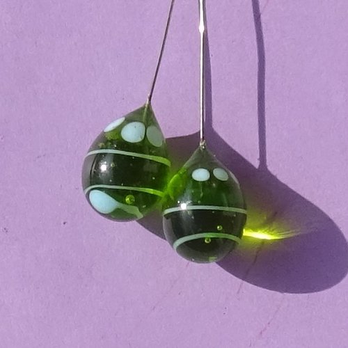 Lot 2 headpins en verre filé, lampwork, verre de murano, perl.6379