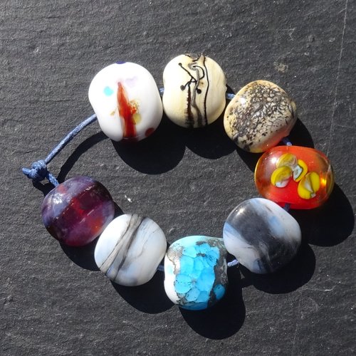 Lot de 8 perles filées au chalumeau, lampwork, verre filé, murano perl.6466
