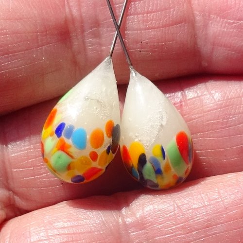 Lot 2 headpins en verre filé, lampwork, verre de murano, perl.6470