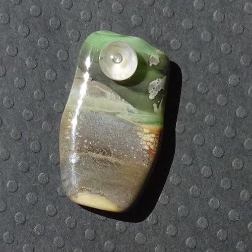 Jolie perle plate, verre de murano, lampwork, verre filé,  perl.5510