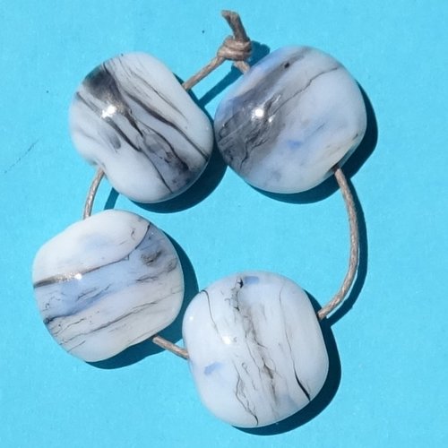 Lot de 4 perles au chalumeau, lampwork, verre filé, murano perl.5620