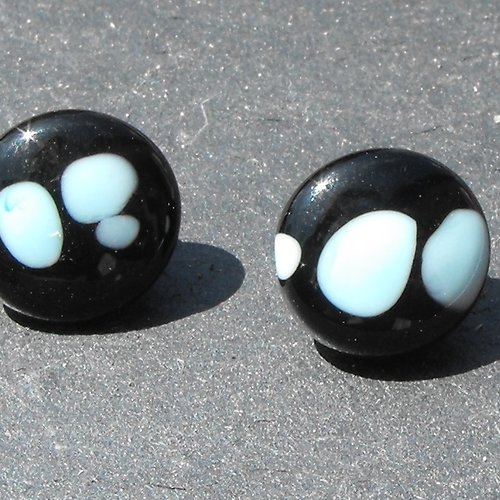 Lot de 2 boutons en verre de murano perl.1691