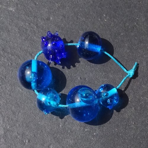 Lot de 6 perles en verre de murano, verre filé, perl.6482