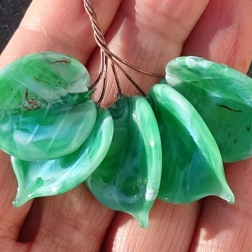 Lot de 5 headpins en verre filé, lampwork, verre de murano, perl.6545