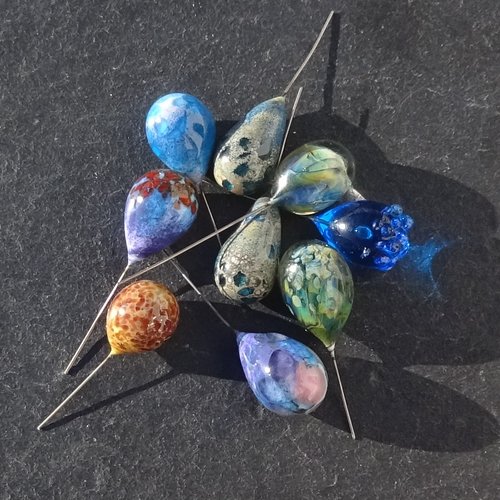 Lot de 9 headpins verre filé, lampwork, verre de murano, perl.6554
