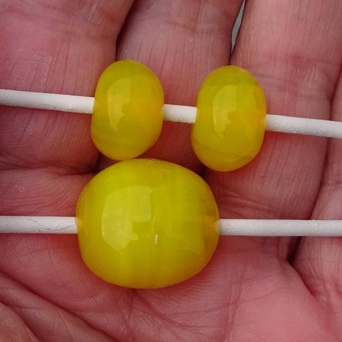 Commaande réservée, lot de 3 perles murano, verre filé, perl.6586