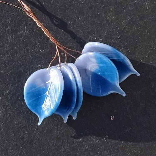 Lot de 5 headpins en verre filé, lampwork, verre de murano, perl.6580