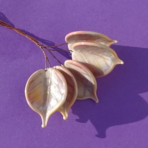 Lot de 5 headpins en verre filé, lampwork, verre de murano, perl.6582