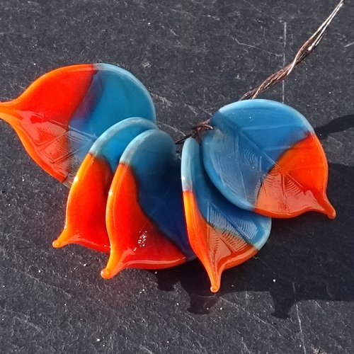 Lot de 5 headpins en verre filé, lampwork, verre de murano, perl.6600