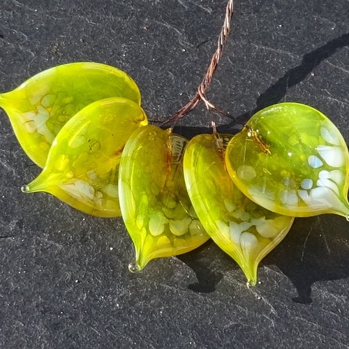 Lot de 5 headpins en verre filé, lampwork, verre de murano, perl.6621