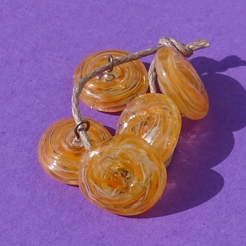 Lot de 5  perles bouton, verre filé, verre de murano, perl.6633