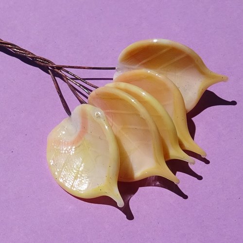 Lot de 5 headpins en verre filé, lampwork, verre de murano, perl.6158