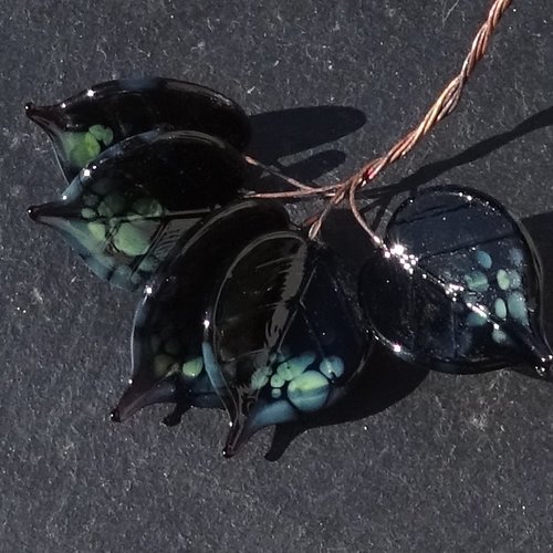 Lot de 5 headpins en verre filé, lampwork, verre de murano, perl.6675