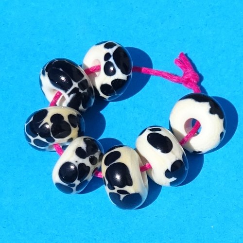 Lot de 7 petites perles intercalaires au chalumeau, lampwork, verre filé, murano perl.6684