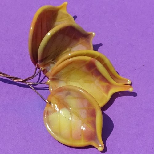 Lot de 5 headpins en verre filé, lampwork, verre de murano, perl.6731