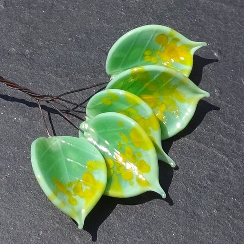 Lot de 5 headpins en verre filé, lampwork, verre de murano, perl.6753