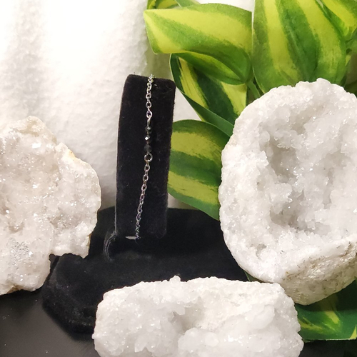 Bracelet chainette et pierres naturelles facettés