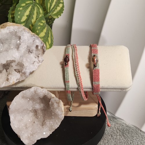 Trio de bracelets ajustables en micro-macramé et pierres naturelles