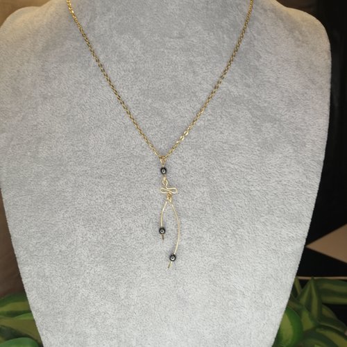 Collier mi-long et pierres hématites ou pierre de soleil