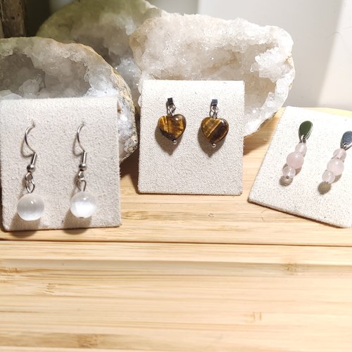 3 paires de boucles d'oreilles et ses pierres naturelles
