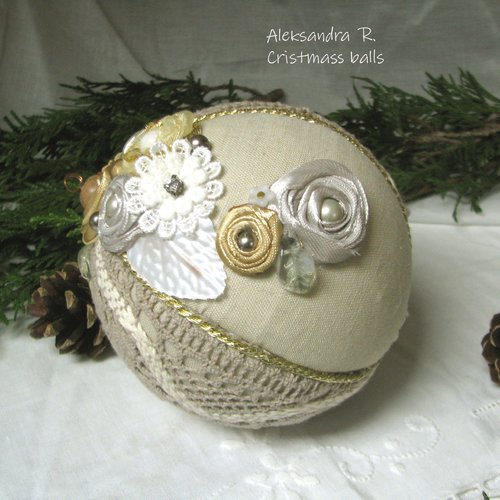 Boule de noel faite main "elena" schabby chic