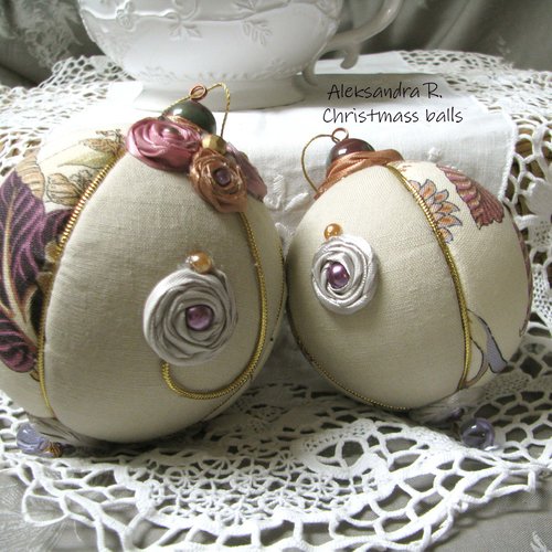 Lot de boules de noel faites main "roses violettes" shabby chic