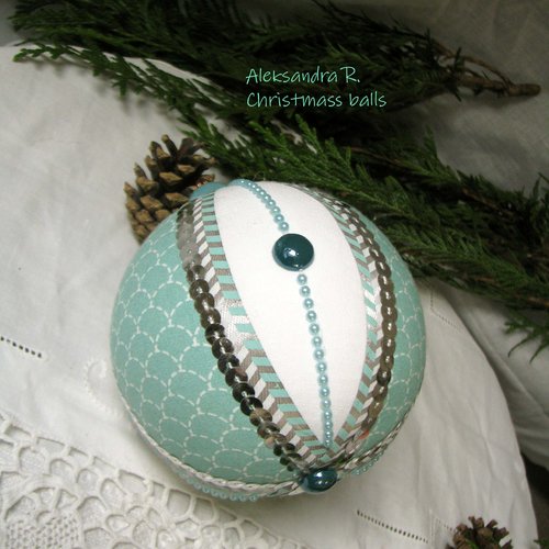 Boule de noel faite main "cupcake "shabby chic