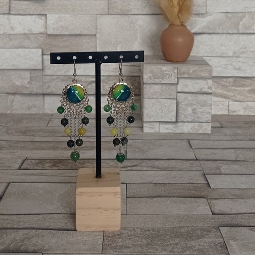Boucles d'oreilles chandelier avec cabochons et perles "flore"