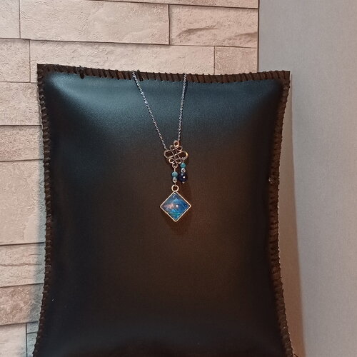 Collier cabochon et perles "ondine"