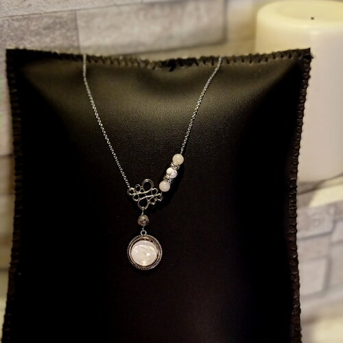 Collier cabochon et perles "roseline"