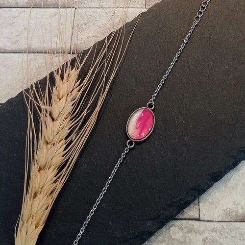 Bracelet avec chaine et cabochon "clémence"