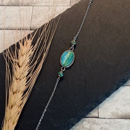 Bracelet avec chaîne, pierres naturelles et cabochon "ondine"