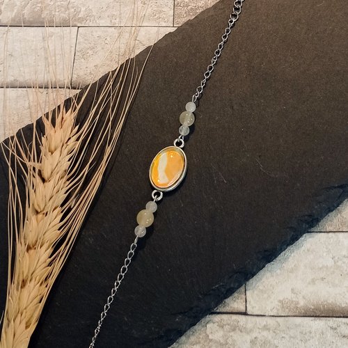 Bracelet avec chaîne, pierres naturelles et cabochon "tahia"