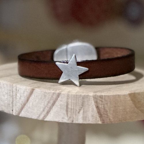 Bracelet cuir cognac 1 cm coulissant en zamac fermoir aimanté