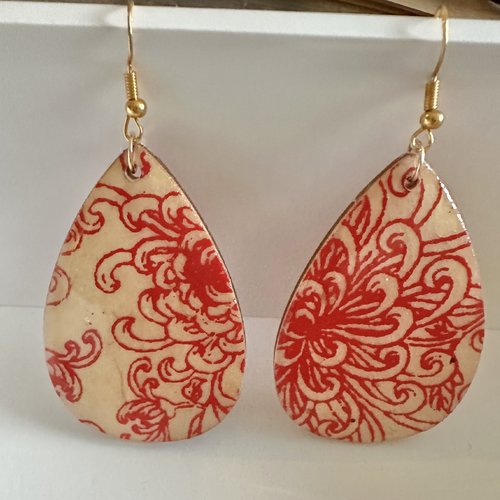 Boucles d'oreilles originales fleurs rouges