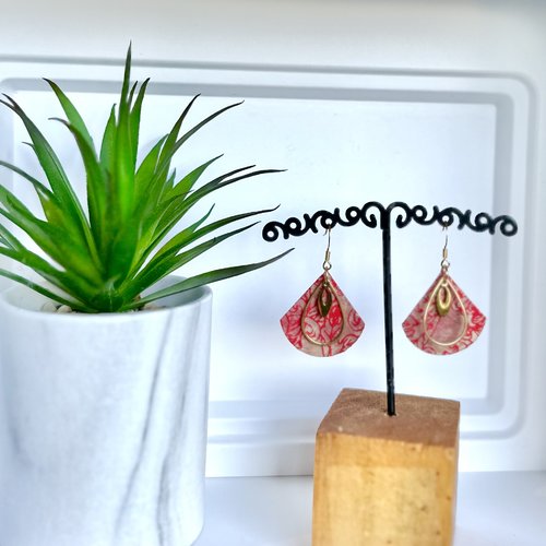 Boucles d'oreilles originales pendantes rouge en papier népalais