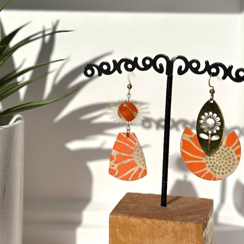 Boucles d'oreilles orange en papier népalais