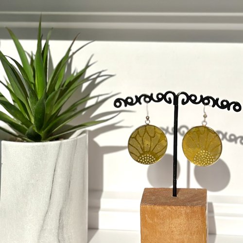 Boucles d'oreilles en papier népalais jaune et résiné