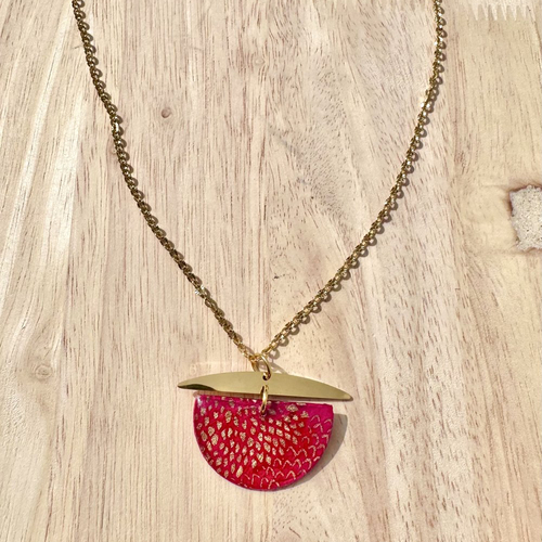 Collier acier inoxydable pendentif en papier népalais fuchsia