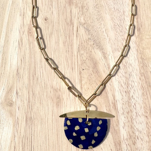 Collier acier inoxydable grosse maille pendentif en papier népalais résiné