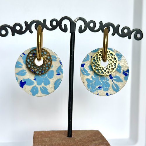 Boucles d'oreilles créoles, bleu floral